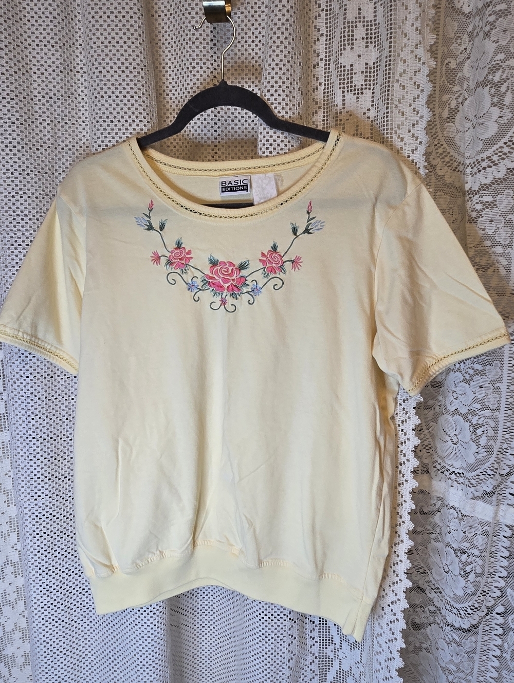 Basic Editions Vintage 80s Embroidered Short Sleve Blouse, Yellow Large